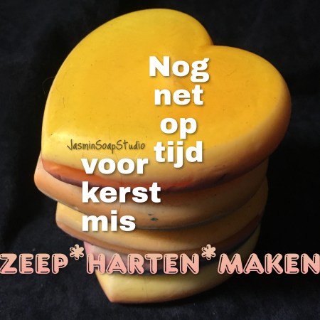 stapel van vijf gele harten van glycerinezeep met tekst zeep harten maken jasminsoapstudio